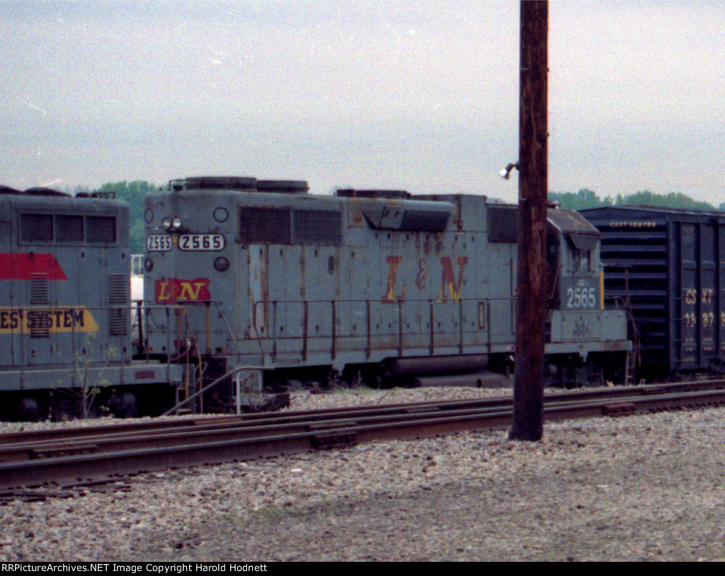 CSX 2565